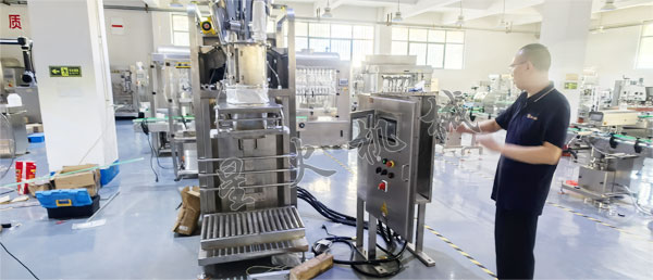 大容量粉體分裝機(jī)生產(chǎn)廠家實(shí)拍圖